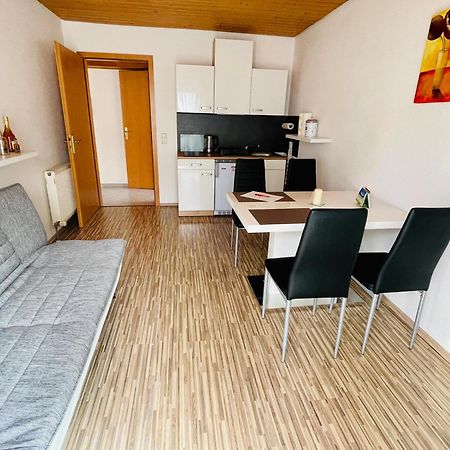 Kleine Ein Zimmer Wohnung Mit Gartenanlage Залем Екстер'єр фото